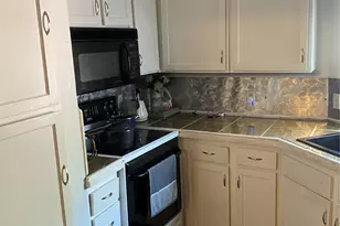 1433 Spring Willow Dr, Arlington, TX 76018 - Photo 2