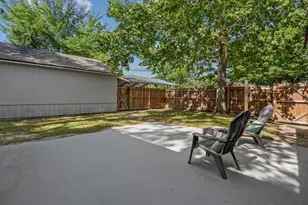710 W Willow St, Sanger, TX 76266 - Photo 22