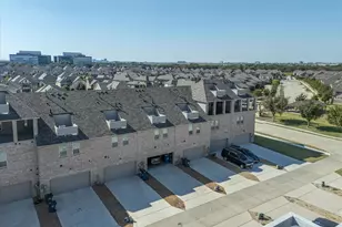 1521 Wittington Pl, Farmers Branch, TX 75234 - Photo 10