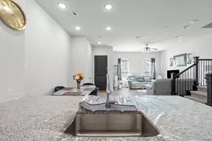 1521 Wittington Pl, Farmers Branch, TX 75234 - Photo 4