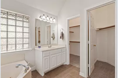 334 Lakecrest Drive, Lakewood Village, TX 75068 - Photo 20