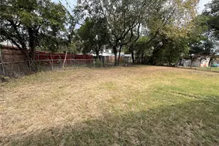 14207 Cimarron Dr, Balch Springs, TX 75180 - Photo 22