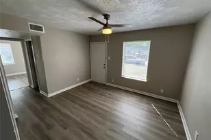 14207 Cimarron Dr, Balch Springs, TX 75180 - Photo 4