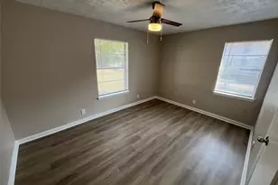 14207 Cimarron Dr, Balch Springs, TX 75180 - Photo 12