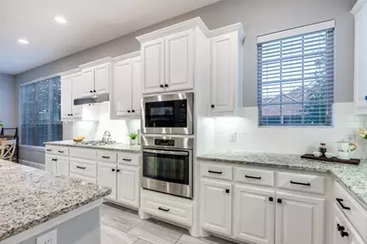 5117 Del Molin Avenue, Lewisville, TX 75056 - Photo 10