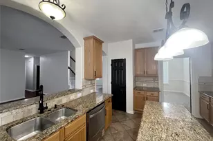 7850 Greenvalley Ln, Frisco, TX 75033 - Photo 8