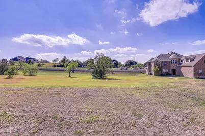 435 Breezeway Court, Cedar Hill, TX 75104 - Photo 4