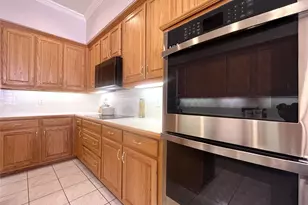 721 Village Green Dr, DeSoto, TX 75115 - Photo 14