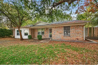 218 E Kansas Street, Sherman, TX 75090 - Photo 2