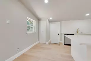 502 E Waco St, Palmer, TX 75152 - Photo 8