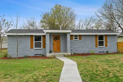 502 E Waco Street, Palmer, TX 75152 - Photo 1