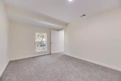 2663 Crest Avenue, Dallas, TX 75216 - Photo 12