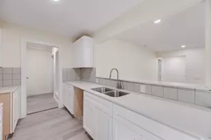 2663 Crest Ave, Dallas, TX 75216 - Photo 10