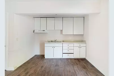 700 S Donoho Street #700, 702, 704, 706, 708, Clarksville, TX 75426 - Photo 6