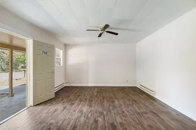 700 S Donoho Street #700, 702, 704, 706, 708, Clarksville, TX 75426 - Photo 8