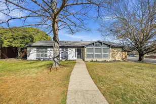 6400 Winn St, Fort Worth, TX 76133 - Photo 2