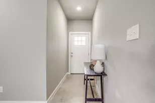 309 Francis St, Hillsboro, TX 76645 - Photo 4