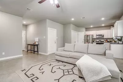 309 Francis Street, Hillsboro, TX 76645 - Photo 6