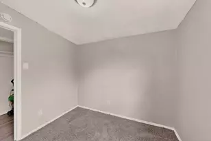 534 Henderson Cir, Garland, TX 75040 - Photo 24