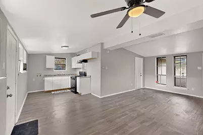 534 Henderson Circle, Garland, TX 75040 - Photo 6