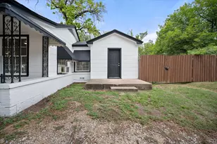 3837B Earl St, Fort Worth, TX 76111 - Photo 36