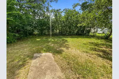 109 S 5th Street, Sanger, TX 76266 - Photo 4