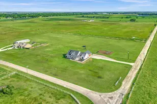 1553 S Rd, Whitesboro, TX 76273 - Photo 2