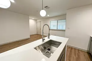 4526 Munger Ave, Dallas, TX 75204 - Photo 8