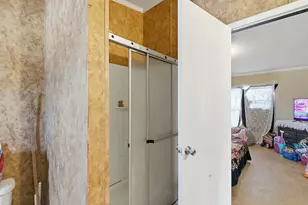 406 Hilltop Meadows Ct, Springtown, TX 76082 - Photo 32