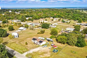 406 Hilltop Meadows Ct, Springtown, TX 76082 - Photo 10