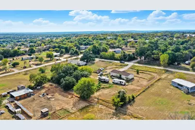 406 Hilltop Meadows Court, Springtown, TX 76082 - Photo 6