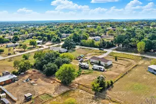 406 Hilltop Meadows Ct, Springtown, TX 76082 - Photo 6