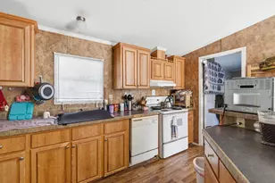 406 Hilltop Meadows Ct, Springtown, TX 76082 - Photo 24