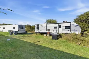 406 Hilltop Meadows Ct, Springtown, TX 76082 - Photo 4