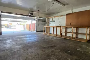 730 Pinehill Ln, Grand Prairie, TX 75052 - Photo 4