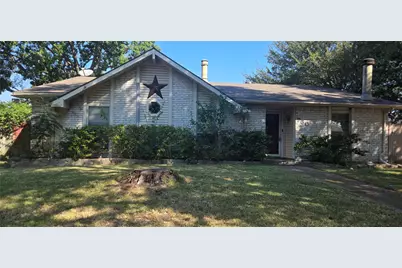 730 Pinehill Lane, Grand Prairie, TX 75052 - Photo 2