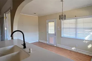 730 Pinehill Ln, Grand Prairie, TX 75052 - Photo 16