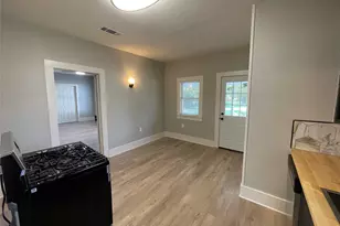 800 Jefferson St, Bowie, TX 76230 - Photo 18