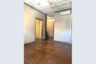 301 E Criner E Street #1, Grandview, TX 76050 - Photo 4