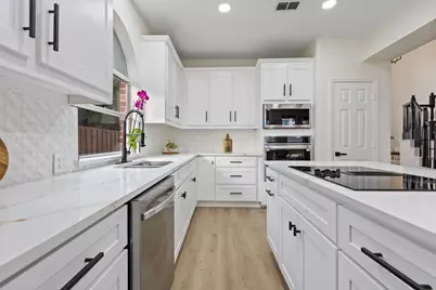 9213 Inverness Drive, Rowlett, TX 75089 - Photo 10