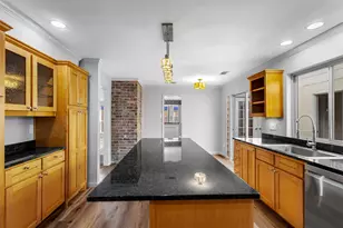 8115 Old Moss Rd, Dallas, TX 75231 - Photo 6