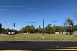 1813 Main St, Sulphur Springs, TX 75482 - Photo 1