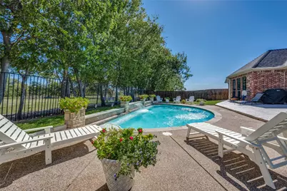 820 N Tejas Drive, Sanger, TX 76266 - Photo 1