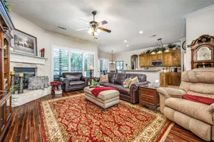 820 N Tejas Dr, Sanger, TX 76266 - Photo 12