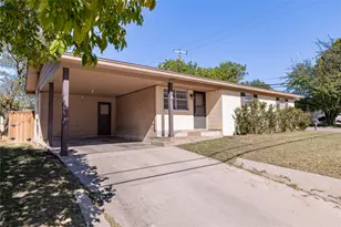 200 Hale Ave, Decatur, TX 76234 - Photo 1