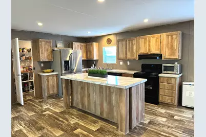 312 Candlewood Circle, Gainesville, TX 76240 - Photo 4