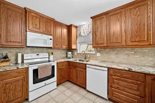 2901 Yorkshire Dr, Sherman, TX 75092 - Photo 8