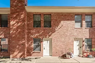 648 S Rogers Road S, Irving, TX 75060 - Photo 2