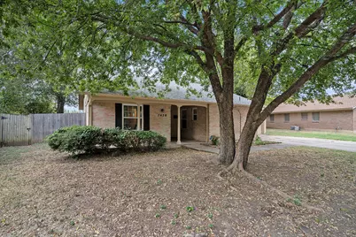 7428 Overhill Road, Fort Worth, TX 76116 - Photo 2