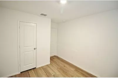 1013 Lady Bird Street, Ennis, TX 75119 - Photo 24